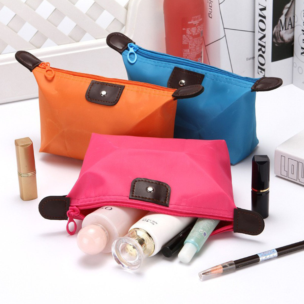 Cosmetic Bags - 女性用折りたたみ式キャンディーカラー餃子型トラベルコスメティック収納バッグ