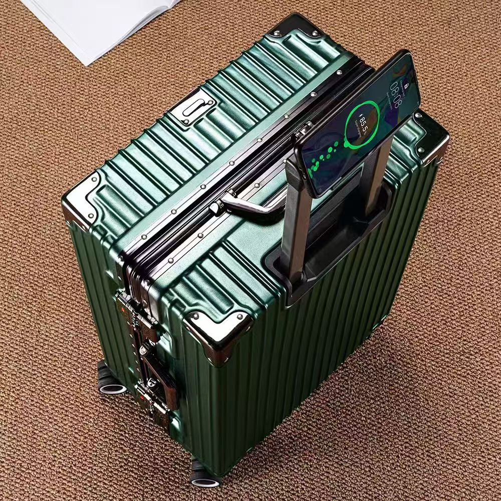 【ドロップディール】108個のリベットが付いたアルミフレーム - Aluminum Frame Carry On Luggage のレビューと価格